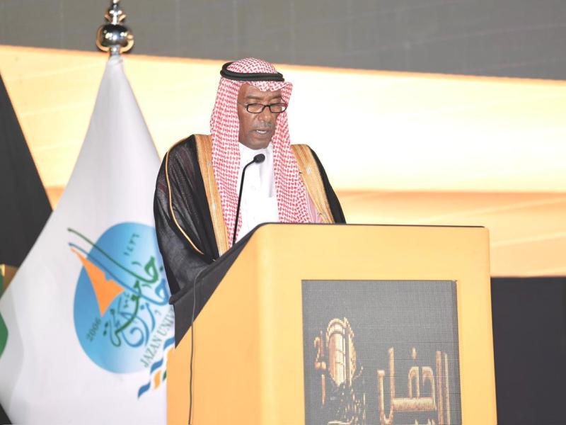 أمير منطقة جازان يرعى حفلَ تخريج الدفعة الـ(21) من طلبة جامعة جازان