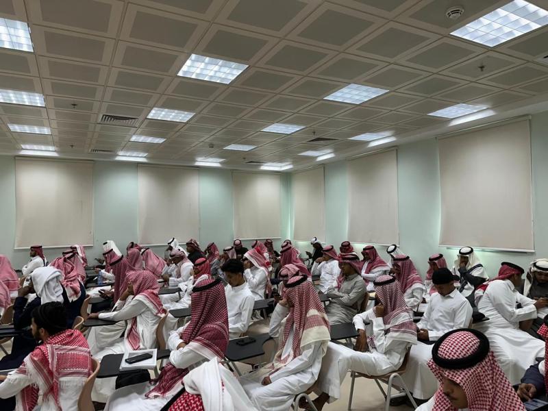 سلسلة دورات التميز المهني في الكلية التطبيقية