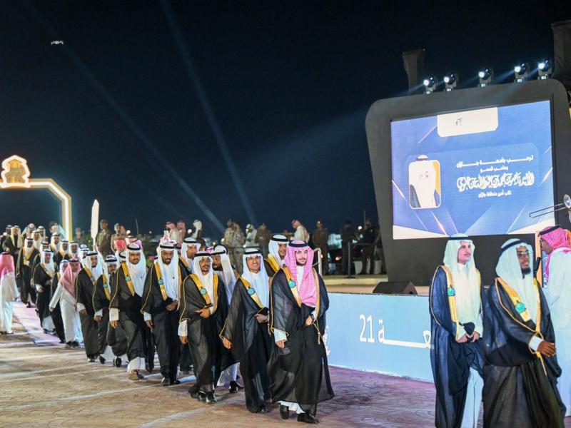 أمير منطقة جازان يرعى حفلَ تخريج الدفعة الـ(21) من طلبة جامعة جازان