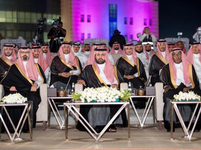 أمير منطقة جازان يرعى حفلَ تخريج الدفعة الـ(21) من طلبة جامعة جازان