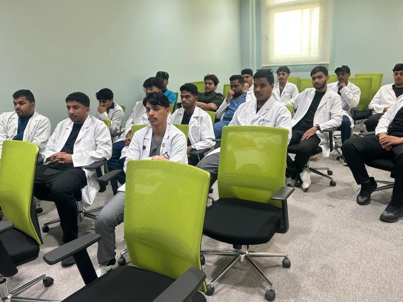 مركز البحوث الصحية يستقبل طلاب المختبرات الطبية ضمن برنامج التدريب العملي