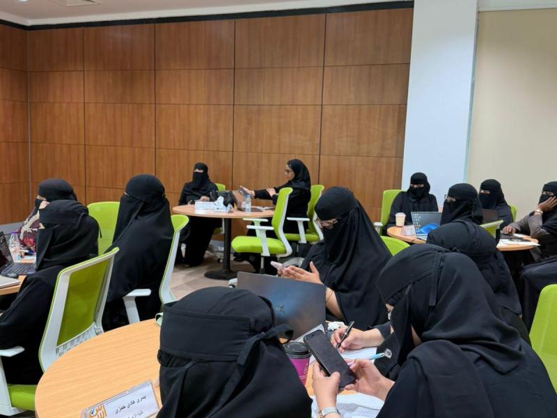 البرنامج التأسيسي لضمان الجودة والاعتماد الأكاديمي (أساس 6) بعمادة التطوير والجودة