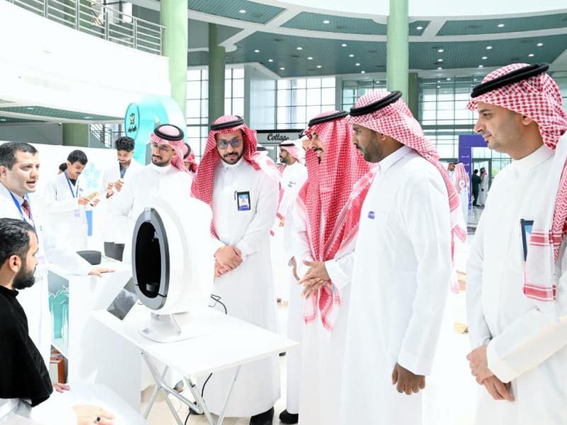 جامعة جازان تنظم فعالية يوم المهنة والبحث العلمي2026 بكلية الصيدلة