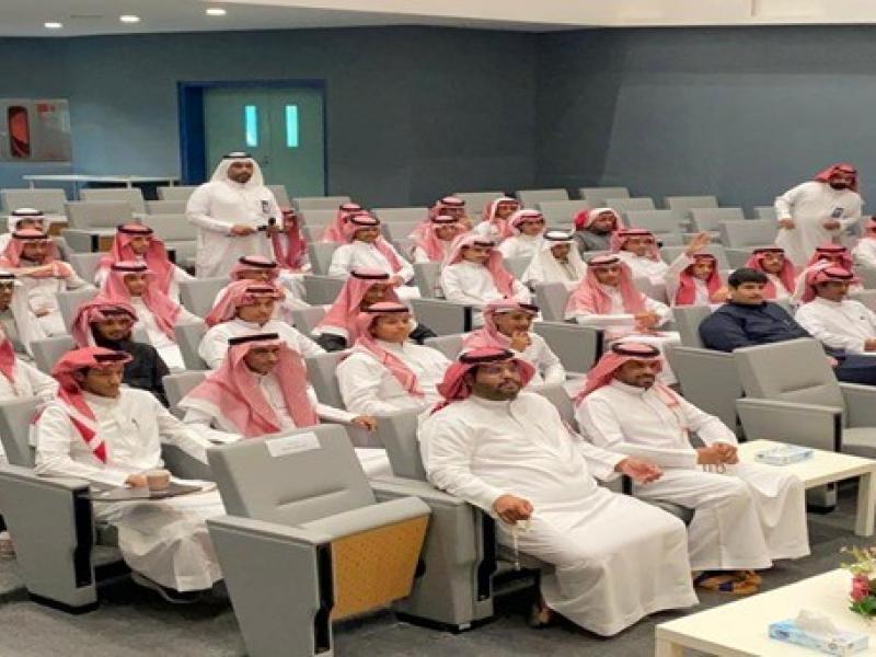 من محاضرة الأنشطة الطلابية والرياضية الجامعية