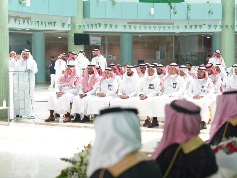 رئيس جامعة جازان يرعى حفل معايدة منسوبي الجامعة