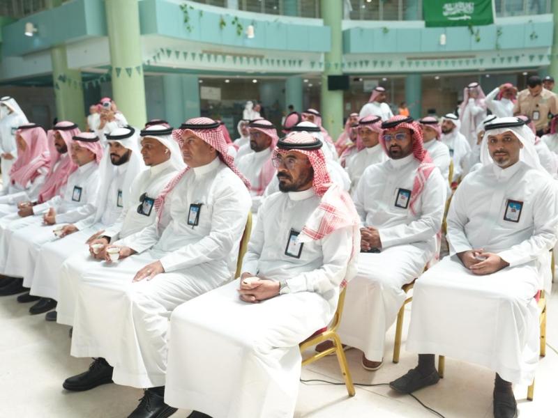 رئيس جامعة جازان يرعى حفل معايدة منسوبي الجامعة