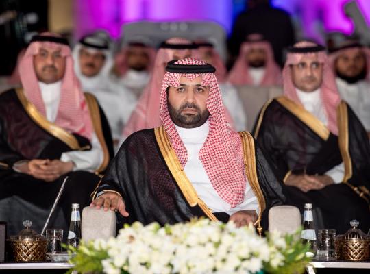 أمير منطقة جازان يرعى حفلَ تخريج الدفعة الـ(21) من طلبة جامعة جازان